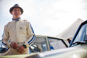 Mike Conway war Co-Pilot von Theo Paphitis im Ford Anglia 105E (1960) - St. Mary's Trophy - Goodwood Revival 2015