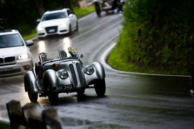 Mille Miglia 2012 - BMW 328 Frazer Nash (1938) - Futa Passo
