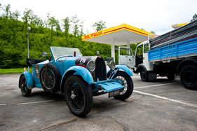 Mille Miglia 2012 - Bugatti Type 40 (1928) - in Richtung Futa Passo