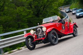 Mille Miglia 2012 - OM 665 Superba (1927) - Futa Passo