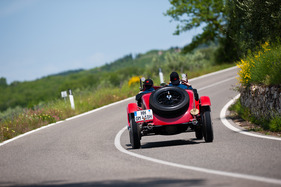 Mille Miglia 2012 - OM 665 Superba (1928) -
