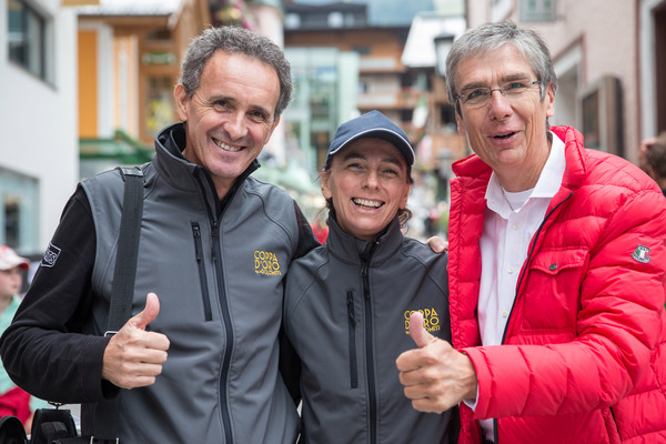 Bild Mille-Miglia-Sieger Giordano und Stefania Bianca Mozzi nahmen im Triumph TR 2 an der Saalbach Classic 2015 teil (rechts Walter Zipser)