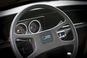 Mini 1000 HL (1982) - das Lenkrad steht bei späteren Modellen steiler