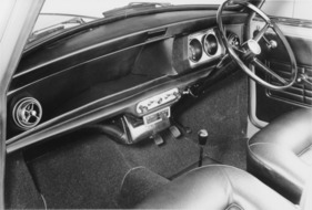 Mini Clubman (1974) – Interieur mit Rechtslenkung