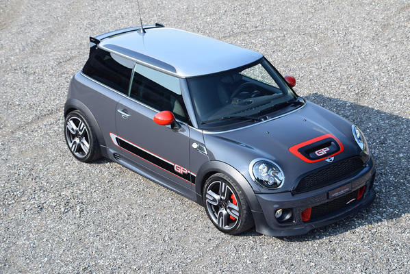 Mini Cooper John Cooper Works GP (2013) - als Lot 37 an der Versteigerung der Oldtimer Galerie Toffen am 14. Oktober 2017