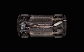 Mini Cooper Mk VI (1993) - km-Stand 123'624 - aufgenommen von unten im Rahmen des Projekts "Auto Reverse"