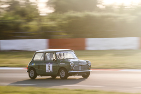 Mini Cooper S (1964) an der Historic Trophy Nürburgring 2015 - HTGT