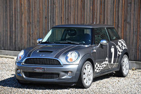 Mini Cooper S (2009) - als Lot 15 an der Versteigerung der Oldtimer Galerie in Toffen am 28. März 2020