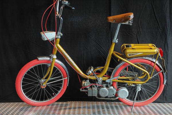 Mini-Fahrrad Mosquito mit Motor - Bremen Classic Motorshow 2023