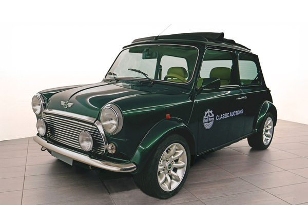 Mini Knightsbridge (2000) - as lot 27 at the Emil Frey Classic Auctions on April 26, 2025
