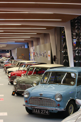 Mini-Sonderschau bei Nacht - Rétromobile Paris 2019
