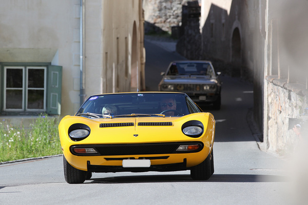 Mit DM 69’800 war ein Lamborghini Miura SV in den frühen Siebzigerjahre nur für wenige erschwinglich, heute macht er sich mit EUR 2 Millionen noch rarer, denn sein Wert ist um das 16-fache gestiegen (inflationsbereinigt).