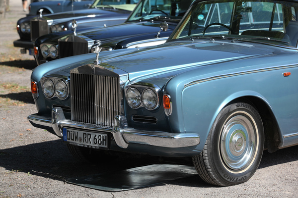 Mit dem Silver Shadow schwenkte Rolls-Royce auf selbsttragende Karosserien um - Classic-Gala Schwetzingen 2018