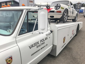 With the right transporter - Porsche Rennsport Reunion 2018