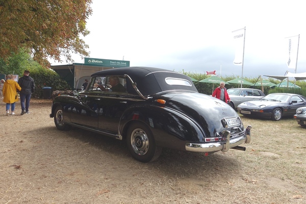 Mit geschlossenem Verdeck wird man nicht nass... – Classic Days 2025