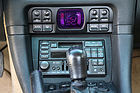 Mitsubishi 3000 GT VR-4 (1996) – Typisch japanische Mittelkonsole, schlicht und funktional