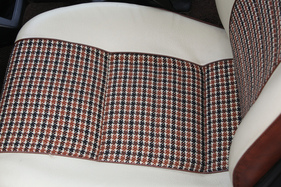 Mitsubishi Celeste 1600 ST (1977) - hübsche Polsterstoffe