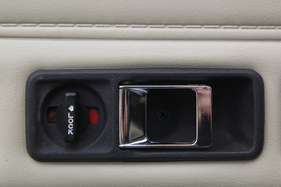 Mitsubishi Celeste 1600 ST (1977) - um zu schliessen, muss man drehen