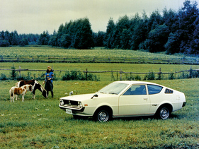 Mitsubishi Celeste (1976) - typisch japanisch die weit vorne montierten Rückspiegel