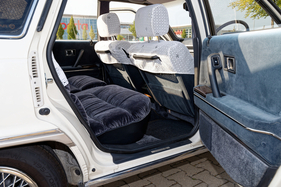 Mitsubishi Debonair (1988) - Hier stieg die Sekretärin zu oder der Geschäftsfreund auf den Weg zum Feierabend-Sake