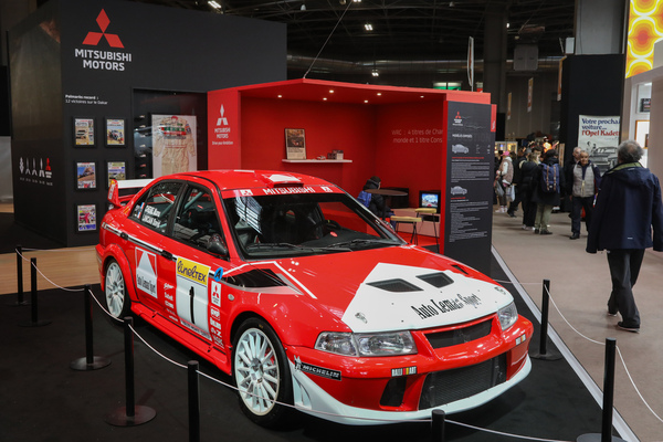 Mitsubishi Lancer Evolution VI (1999) – Gruppe-A-Version der Tommi Mäkinen Edition – Rétromobile Paris 2025