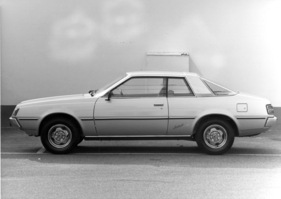 Mitsubishi Sapporo (1978) - praktischer viersitziger Wagen mit grossem Gepäckraum und 75, 90 oder 98 PS