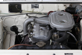 Mitsubishi Sapporo 2000 GS/R (1979) - Reihenvierzylindermotor mit Ausgleichswellen