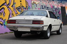 Mitsubishi Sapporo 2000 GS/R (1979) - grosse Heckscheibe, die um die Kanten herumreicht