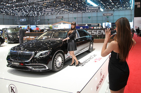 Model fotografiert bei Klassen Model - Genfer Automobilsalon 2019 Model fotografiert bei Klassen Model - Genfer Automobilsalon 2019