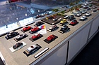 Modellautos von Porsches aus 75 Jahren – in der Ausstellung "Porsche Driven by Dreams"