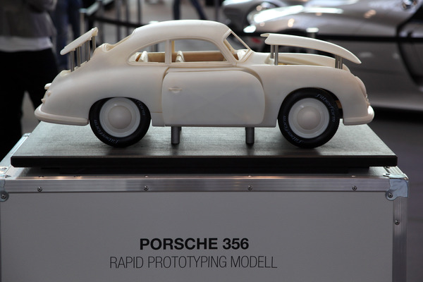Image: Modern meets classic - modern model of the Porsche 356 in the Silberform design exhibition - Retro Classics Stuttgart 2014