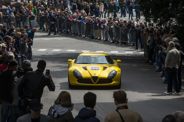 Image: Modern Alfa Romeo 8C Zagato in the modern field - Mille Miglia 2019