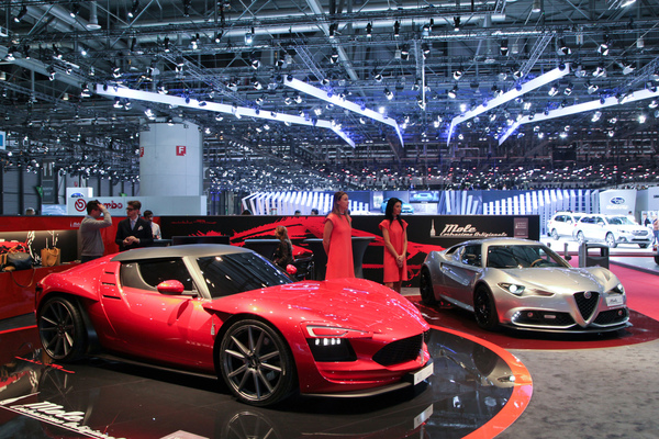 Mole mit Variationen zum Alfa Romeo 4C - Genfer Automobilsalon 2019