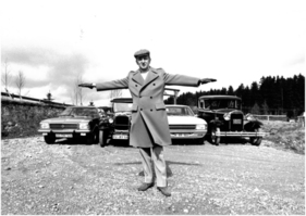 Momente aus dem Leben von Fritz B. Busch: Im März 1972 verglich er den Opel Rekord D und den Ford Consul.