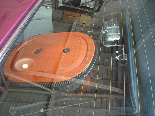 Monteverdi Hai 450 SS (1970) - Motor ohne Abdeckung - sichtbar durch das Heckfenster