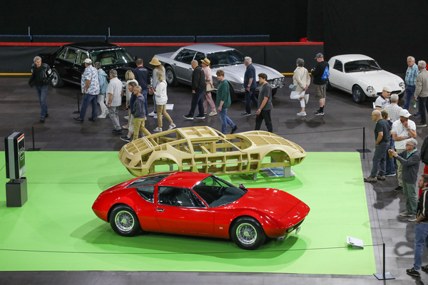 Bild Monteverdi Hai 450 SS (1970) - ist immer ein Anziehungspunkt - 5. Old Wheels Biel/Bienne 2024