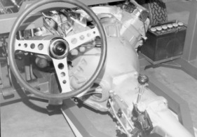 Monteverdi High Speed 375 S (1967) - Handschaltung wurde nur selten bestellt, hier zu sehen im Show-Chassis