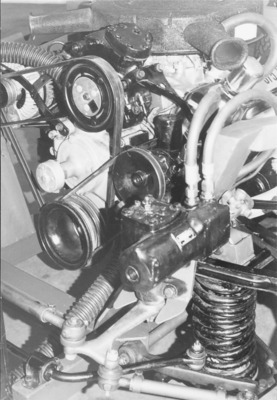 Monteverdi High Speed 375 S (1967) - Riemengeflecht am Chrysler 440 V8