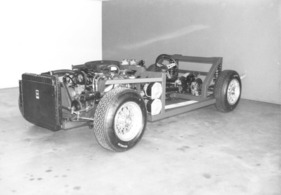 Monteverdi High Speed 375 S (1967) - das massive Chassis mit dem eingebauten Chrysler-440-V8