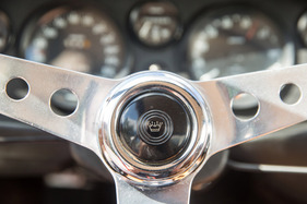 Monteverdi High Speed 375 S (1968) - Maserati-Zeichen auf dem Lenkrad