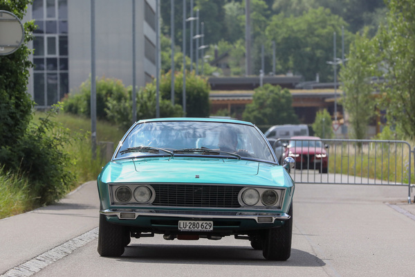 Monteverdi High Speed 375L (1978) - wurde Jugendlichen für Probefahrten zur Verfügung gestellt - Old Wheels Biel-Bienne 2025