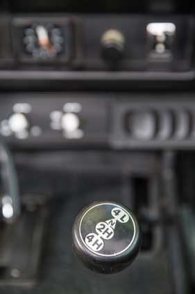 Monteverdi Safari 5.7 (1978) - Mit dem Untersetzungsgetriebe verringert sich die Geschwindigkeit um die Hälfte bei konstanter Drehzahl