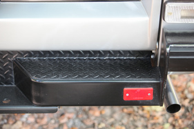 Monteverdi Safari 5.7 (1978) - massive Trittbretter