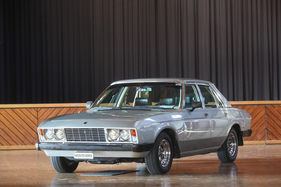 Monteverdi Sierra (1978) - als Teil der Hybrid-"Ausstellung" - Albisgütli Classic Cars & Bikes August 2022