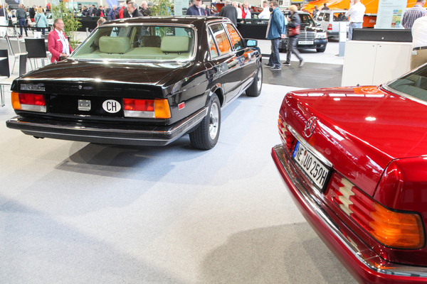 Monteverdi Tiara (1983) - im Vergleich zum Mercedes-Benz W126, der ihm die Basis lieferte - Motorworld Classics Bodensee 2022
