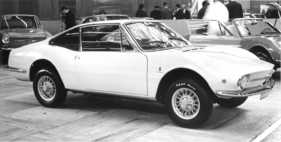 Moretti 850 Sportiva (1968) - am Turiner Autosalon 1968, mit Speichenrädern