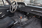 Moretti 850 Sportiva (1968) - das sportliche "Schwarz" Dominiert im Cockpit