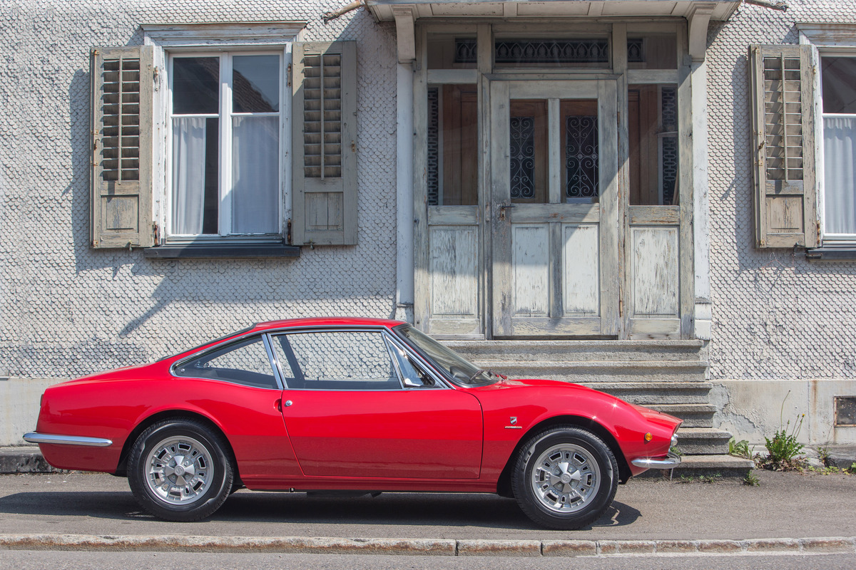 Moretti 850 Sportiva (1968) - nur 3,78 Meter lang