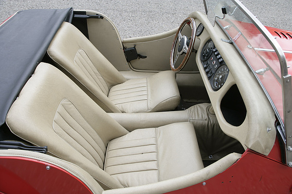 Morgan 4/4 1600 2 Str (1973) - als "Stone Leather" wurde die Interieur-Farbe bezeichnet
