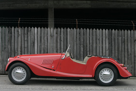 Morgan 4/4 1600 2 Str (1973) - wie ausgeliefert - mit Scheibenrädern und Radkappen